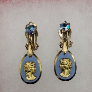 Vintage Blue Resin Gold Edged Cameo Clip Earrings w Blue Aurora Borealis Stones